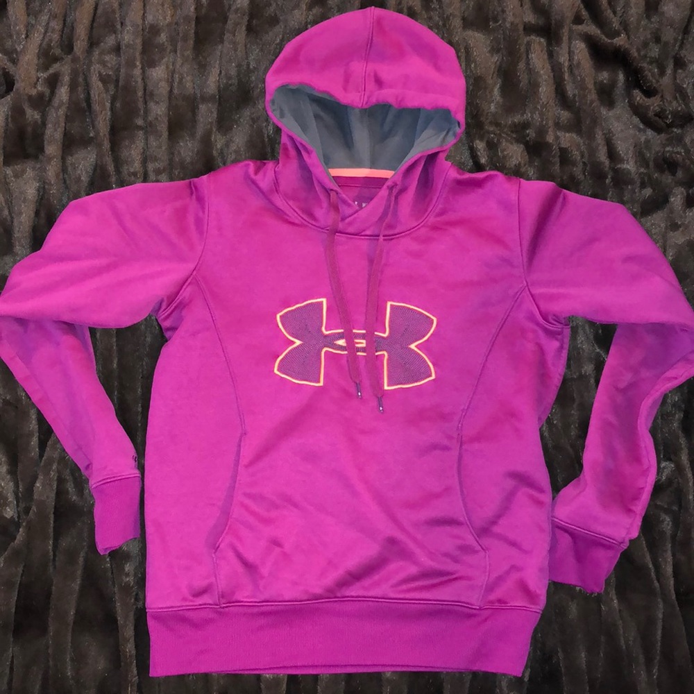 Under Armour Women’s Sweatshirt 💜